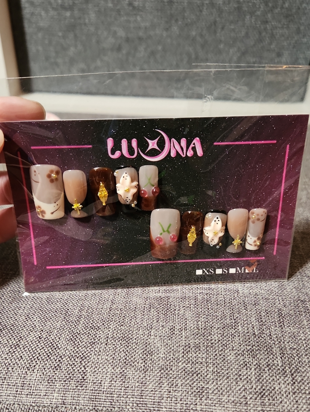 Luna Press On Nails. Size Large